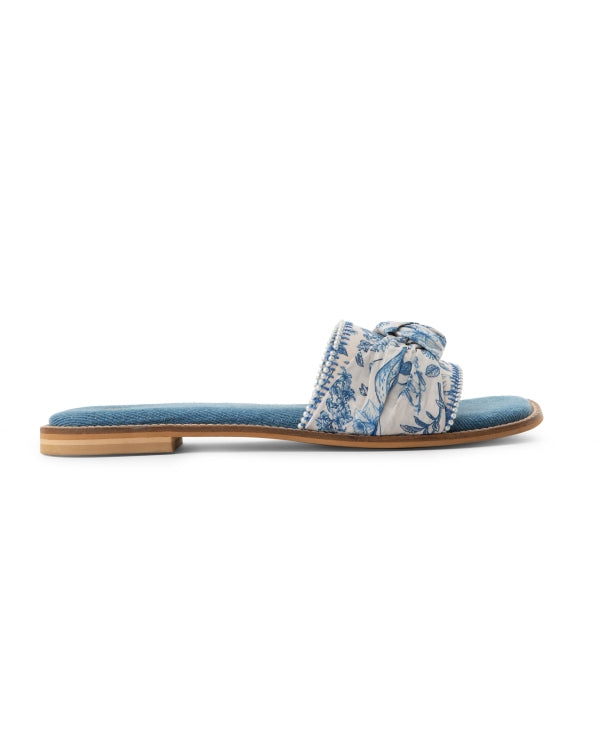 Blue Jasmine : Sandals