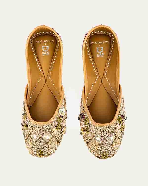 Seeker of Magic : Juttis - Payal Singhal X Fizzy Goblet