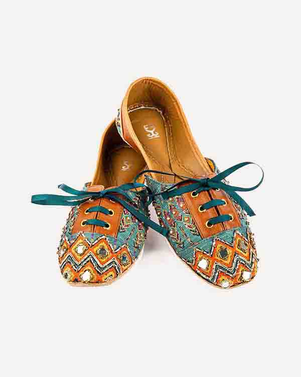 Bazaar Afternoon : Sneakers - Payal Singhal x Fizzy Goblet